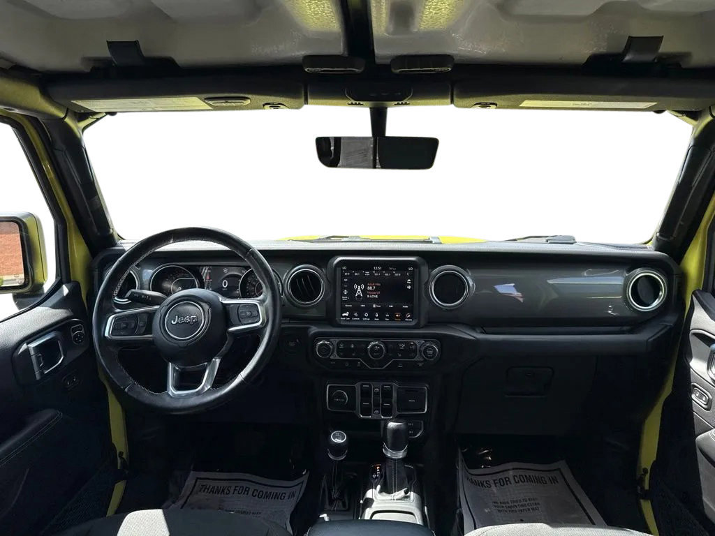 Used 2023 Jeep Wrangler Unlimited Sahara w/ Cold Weather Group AWD/4WD image 31
