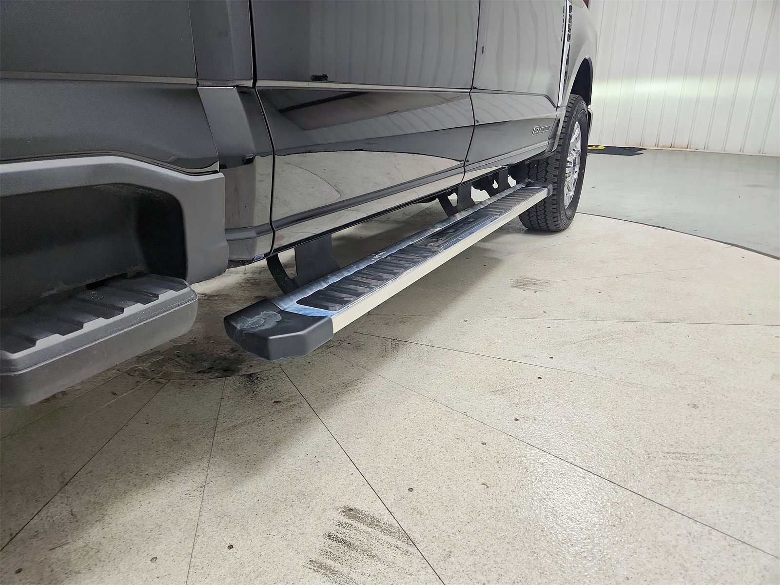 Used 2024 Ford F250 Lariat w/ Chrome Package image 45