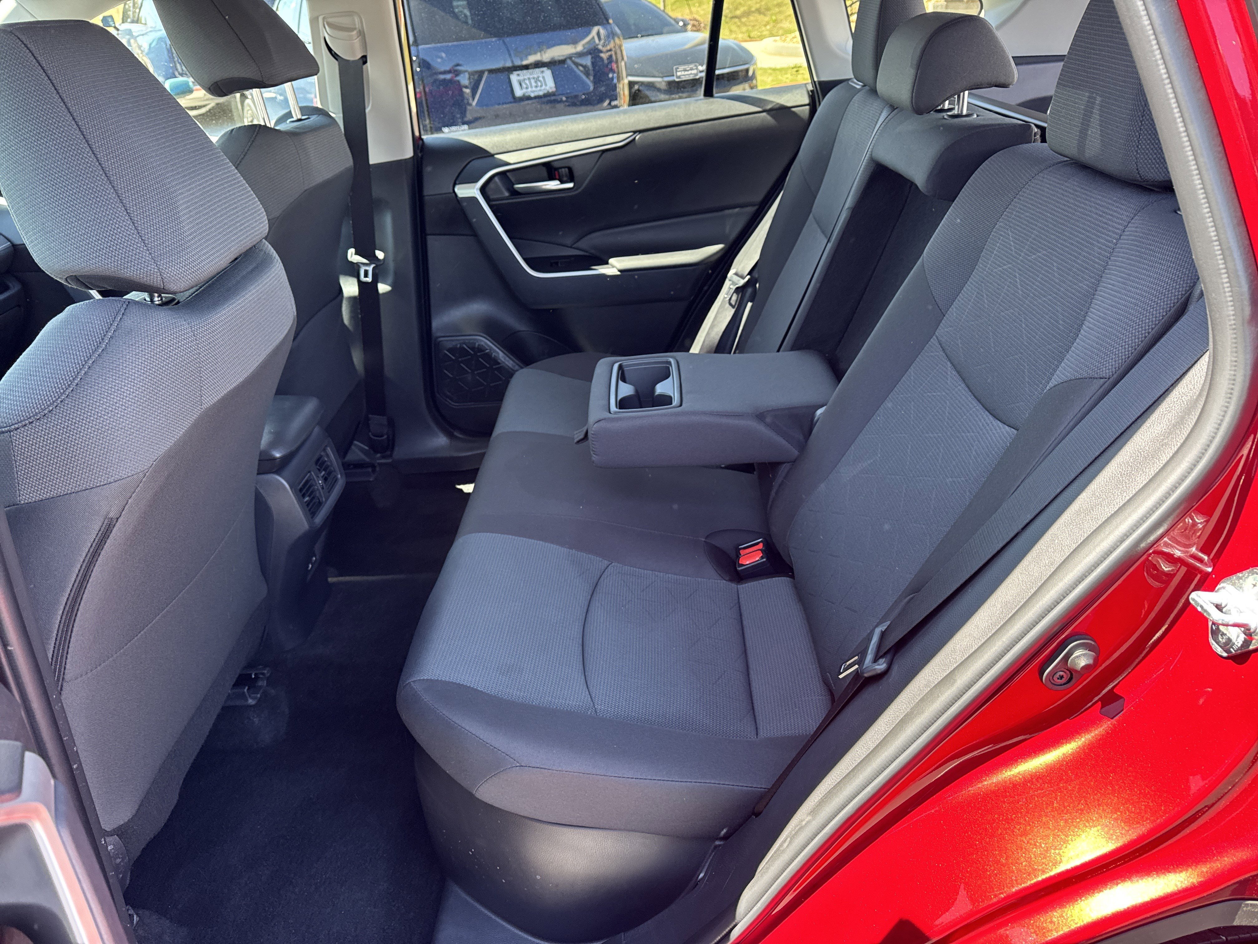 Used 2025 Toyota RAV4 XLE w/ Convenience Package image 20