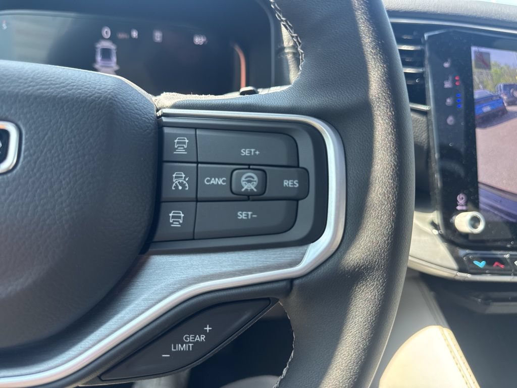 New 2026 Jeep Grand Wagoneer Limited w/ Premium Group II AWD/4WD image 18
