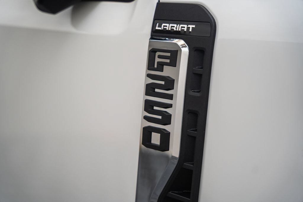 New 2026 Ford F250 Lariat w/ Lariat Ultimate Package AWD/4WD image 16
