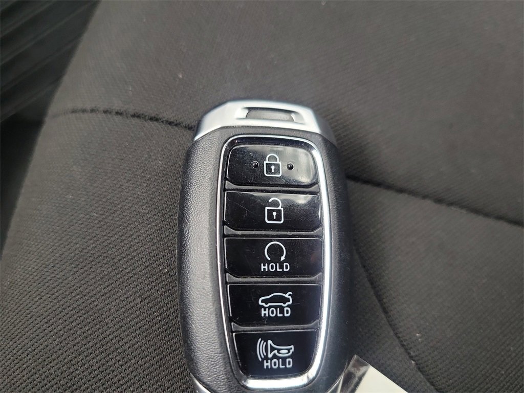 Certified 2023 Hyundai Elantra SEL w/ Convenience Package image 31