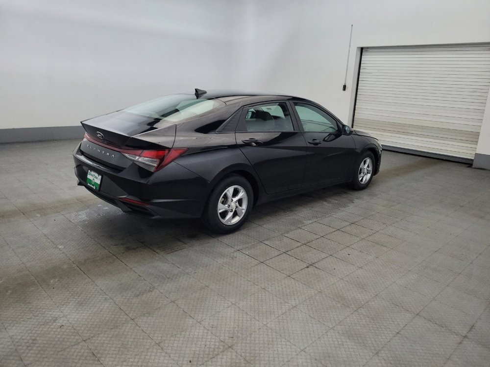 Used 2021 Hyundai Elantra SE w/ Cargo Package FWD image 10
