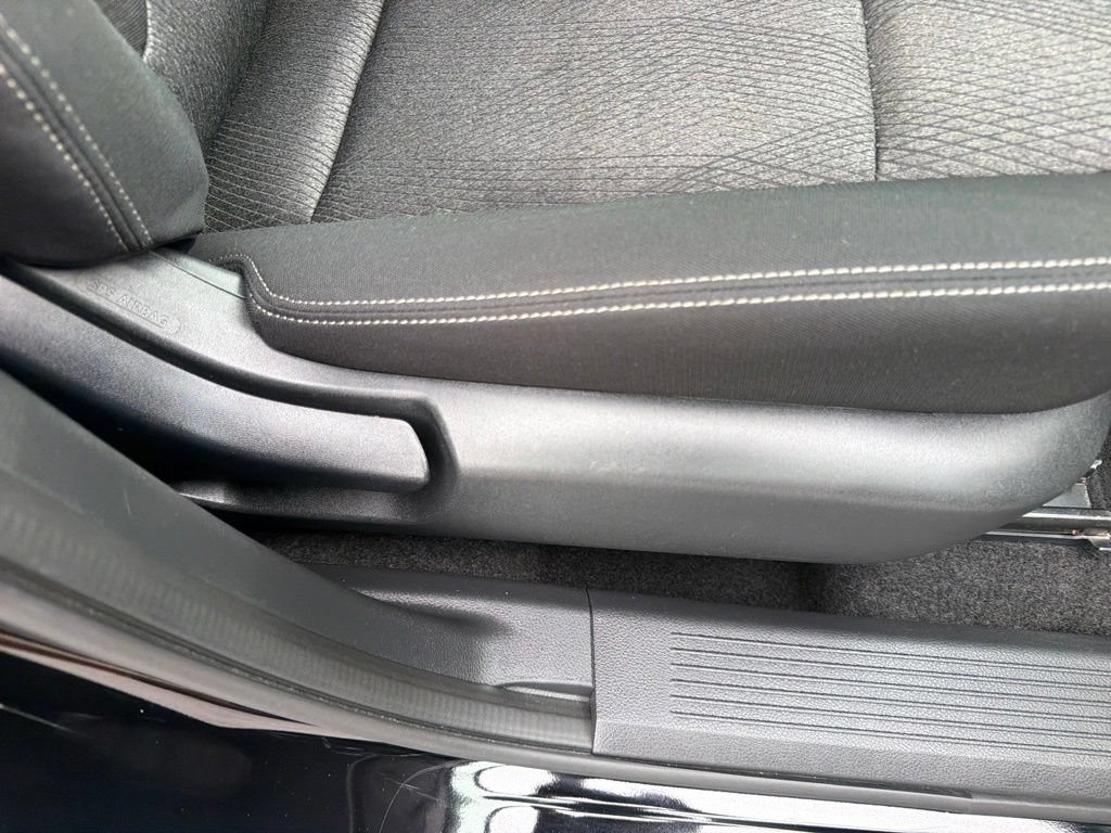 Used 2024 Nissan Rogue SV AWD/4WD image 37