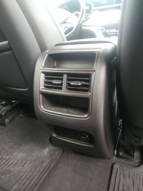 Used 2018 Cadillac XT5 Luxury w/ Driver Awareness Package AWD/4WD image 20