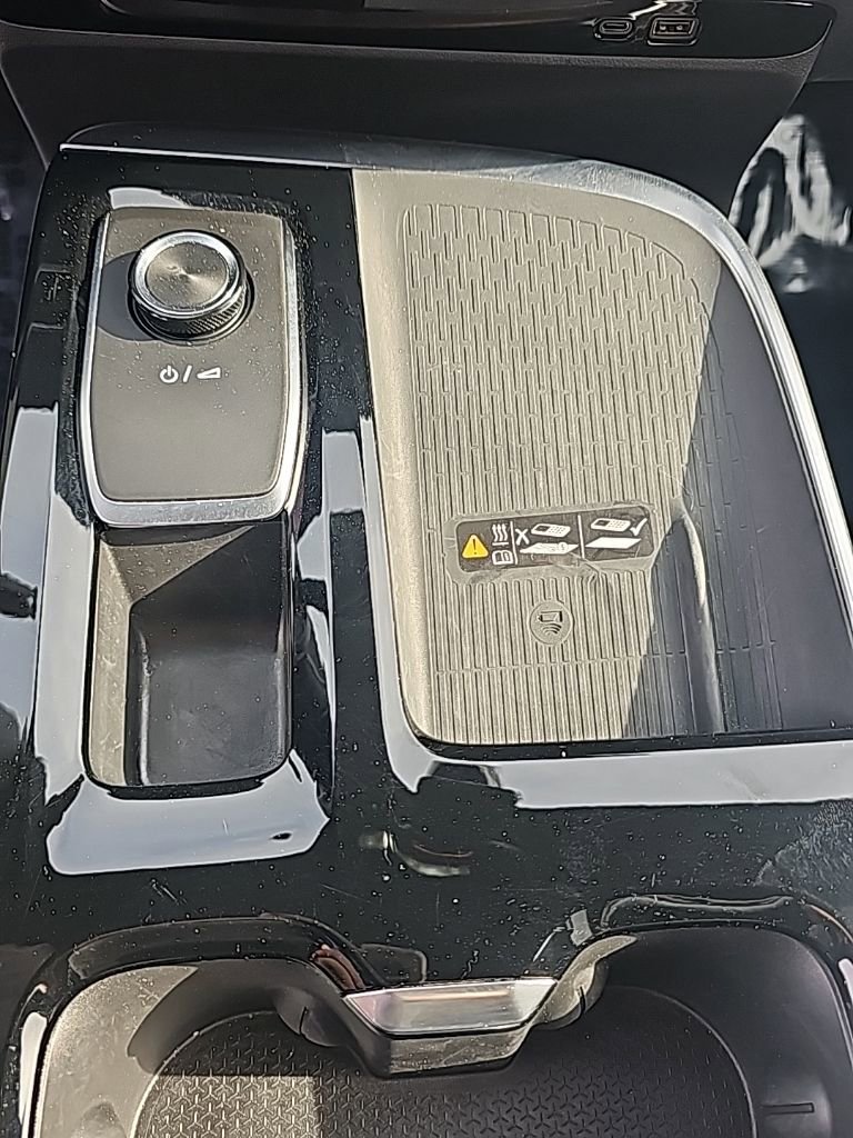 Certified 2025 Buick Enclave Sport Touring image 25