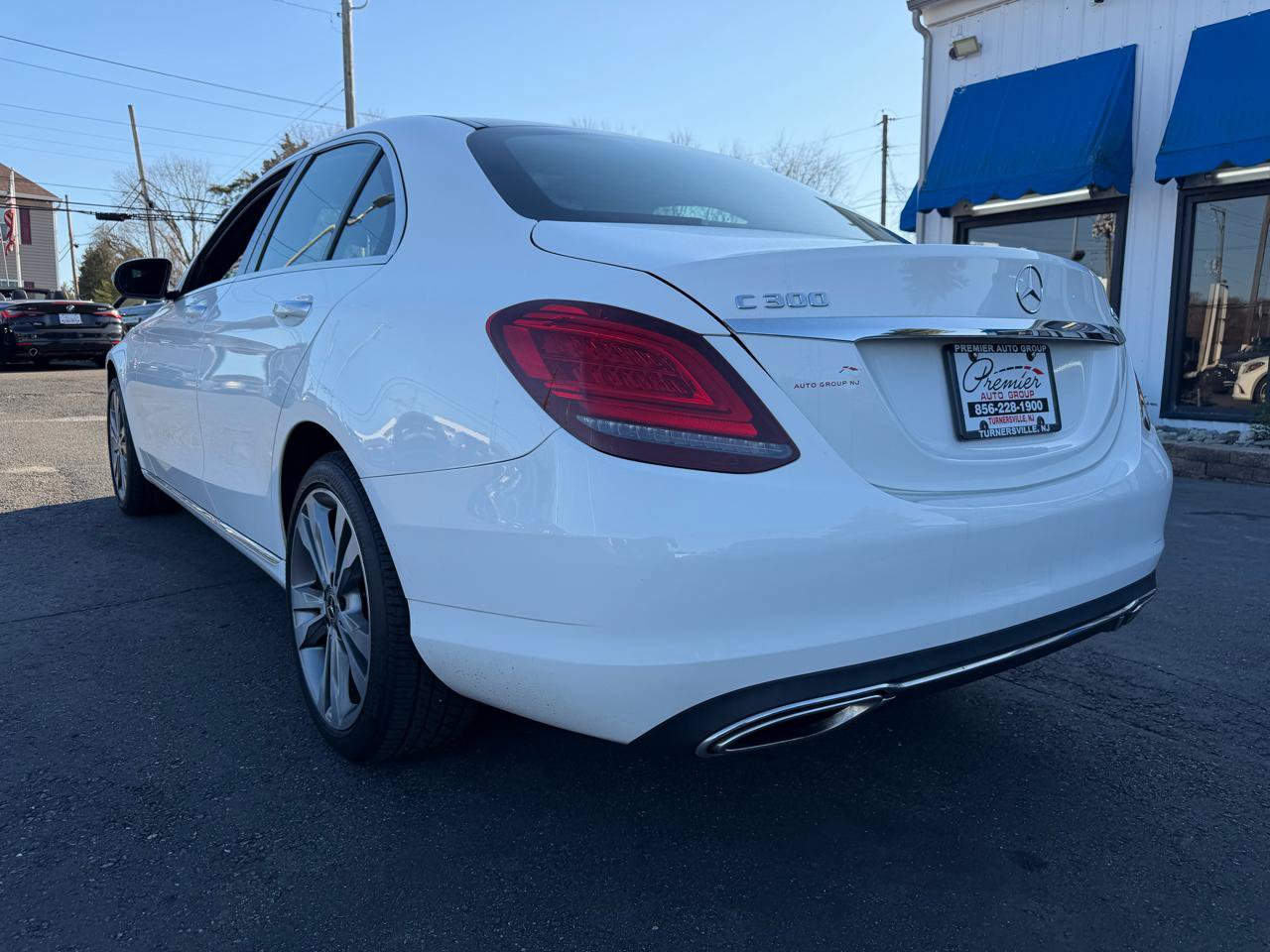 Used 2019 Mercedes-Benz C 300 4MATIC Sedan image 7