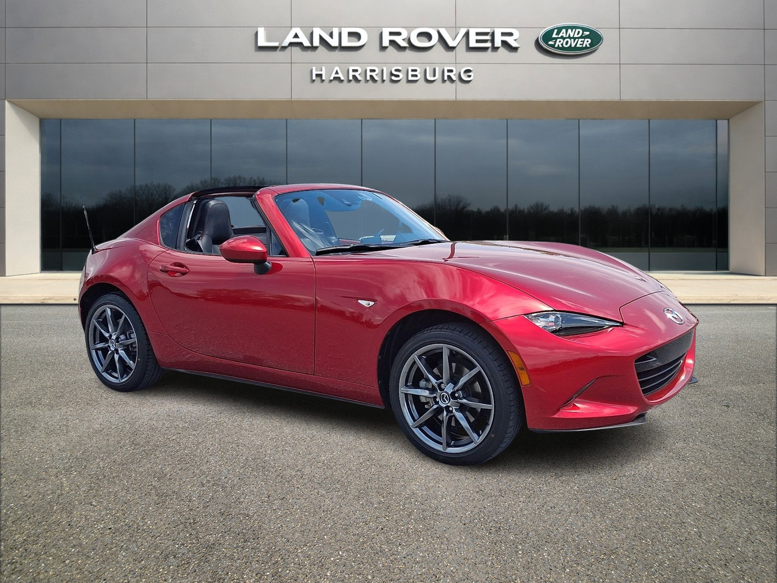 Used 2017 MAZDA MX-5 Miata RF Grand Touring RWD image 5