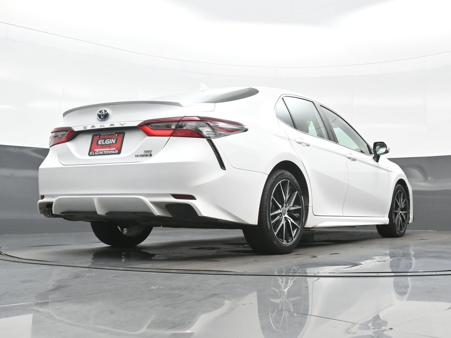 Used 2022 Toyota Camry SE FWD image 31