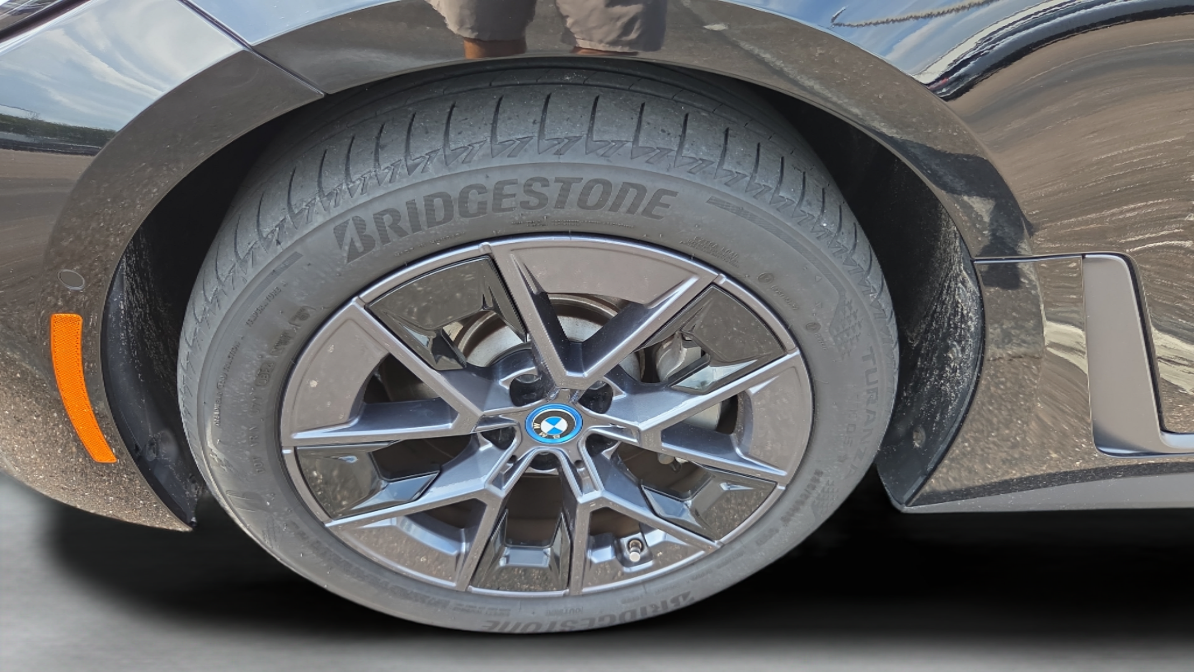 Used 2024 BMW i4 eDrive35 w/ Convenience Package RWD image 32