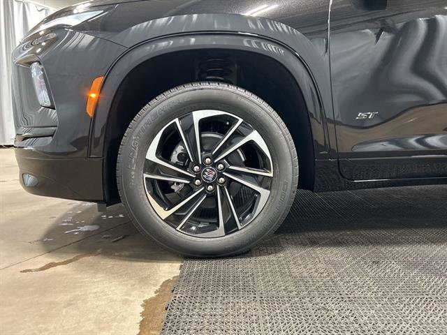 New 2026 Buick Enclave Sport Touring w/ LPO, Floor Liner Package image 9