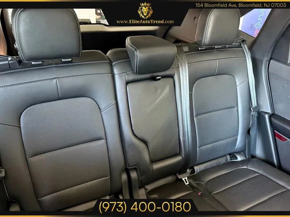 Used 2020 Ford Escape SEL image 24