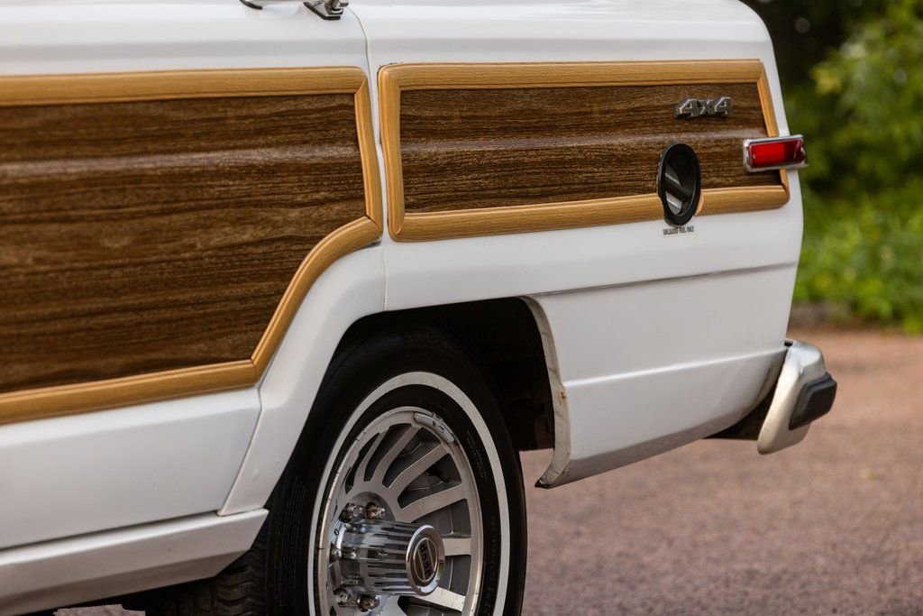 Used 1989 Jeep Grand Wagoneer AWD/4WD image 88