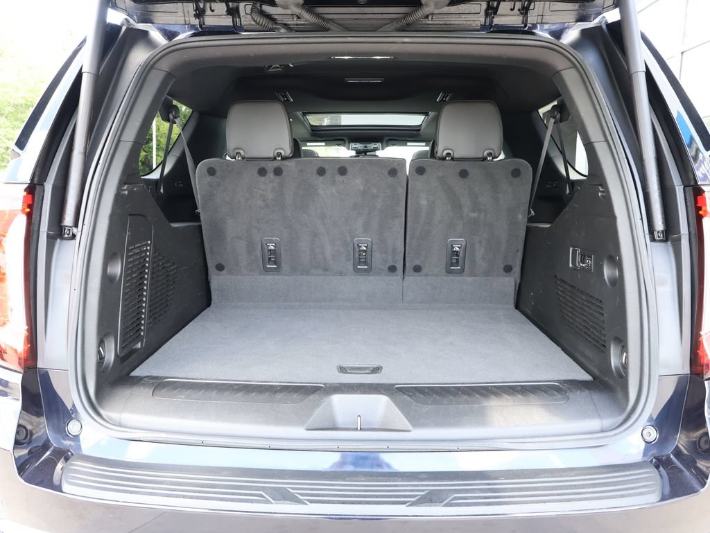 Used 2023 GMC Yukon XL SLT w/ SLT Luxury Package AWD/4WD image 35