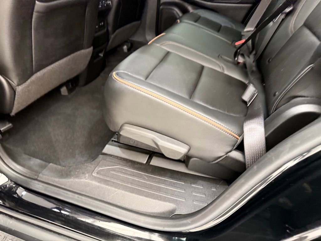 Used 2021 GMC Acadia AT4 w/ GMC Pro Grade Package image 15