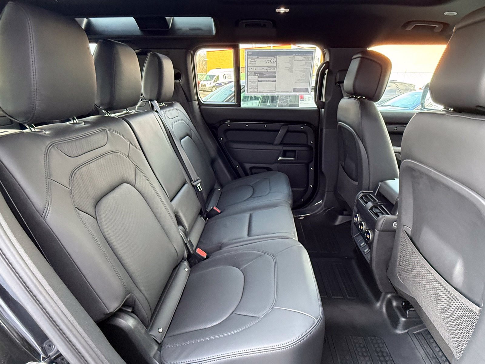 New 2026 Land Rover Defender 110 X-Dynamic SE AWD/4WD image 16