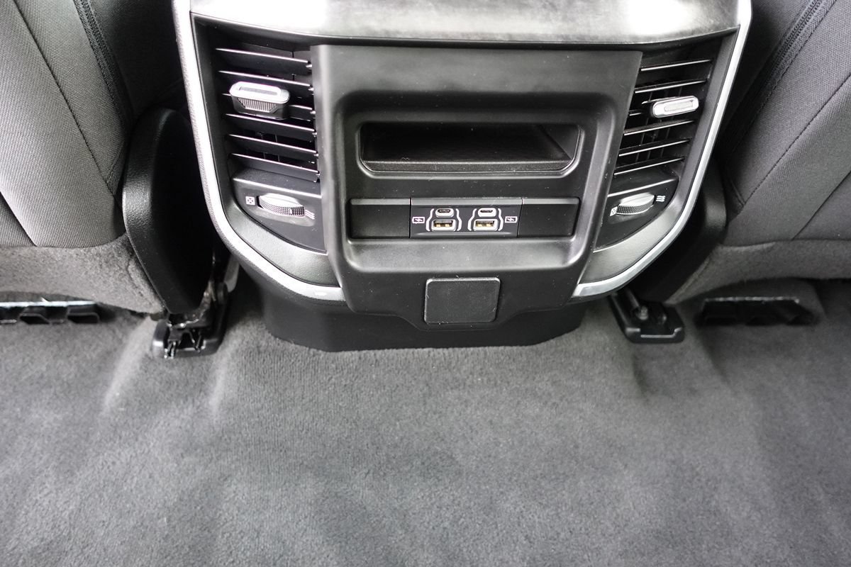 Used 2023 RAM 1500 Big Horn AWD/4WD image 39