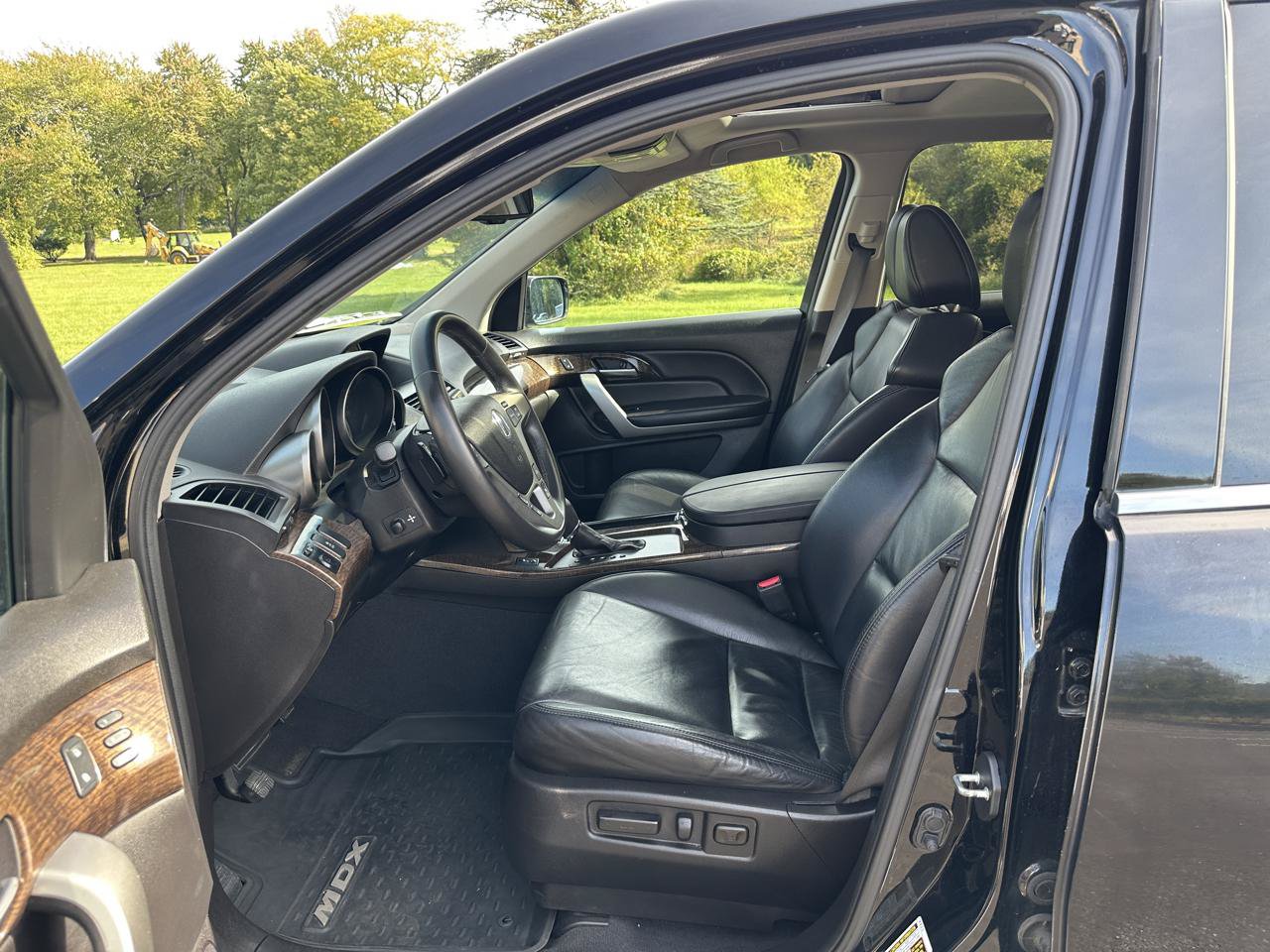 Used 2012 Acura MDX w/ Technology Package AWD/4WD image 12