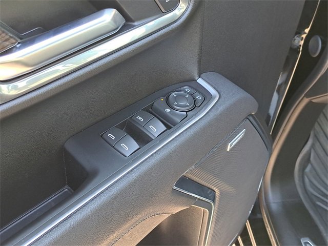 Used 2025 Chevrolet Silverado 1500 LT Trail Boss w/ Convenience Package II image 16