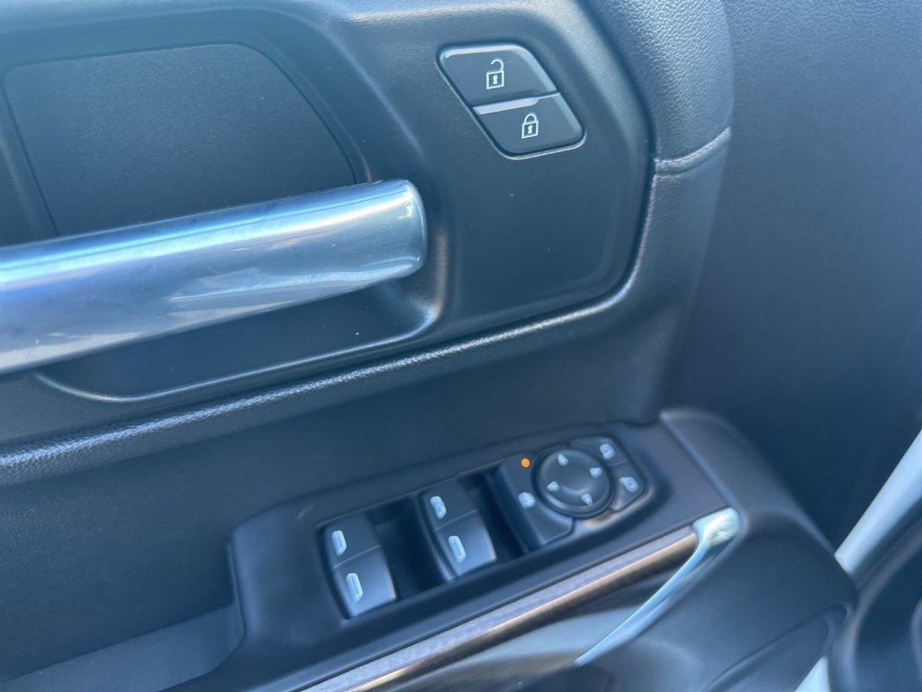 Used 2020 Chevrolet Silverado 1500 LT w/ All-Star Edition image 18