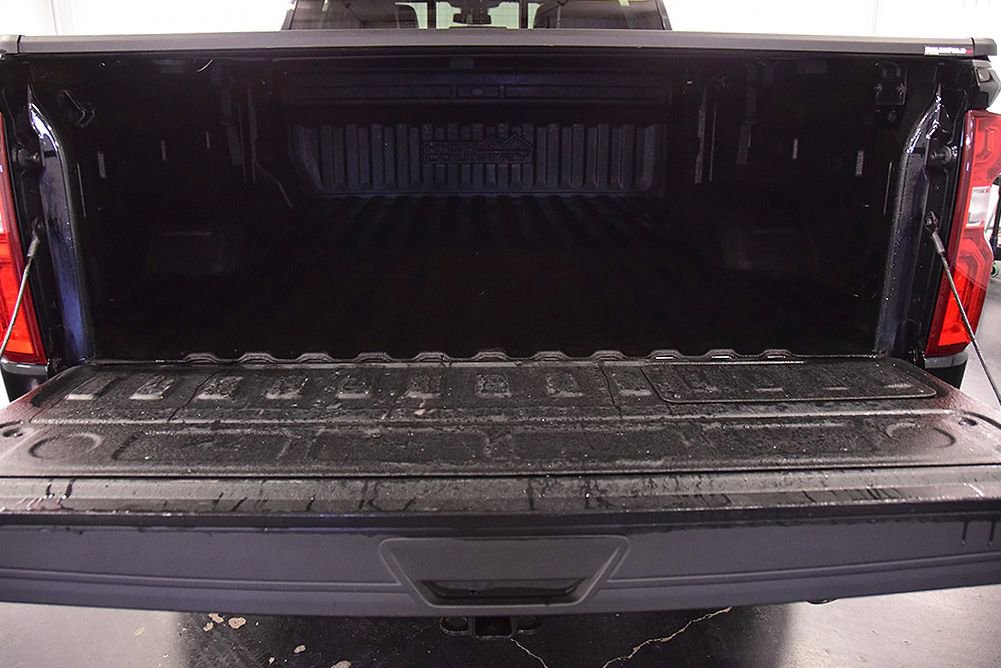 Used 2024 Chevrolet Silverado 2500 High Country w/ Z71 Off-Road Package AWD/4WD image 7
