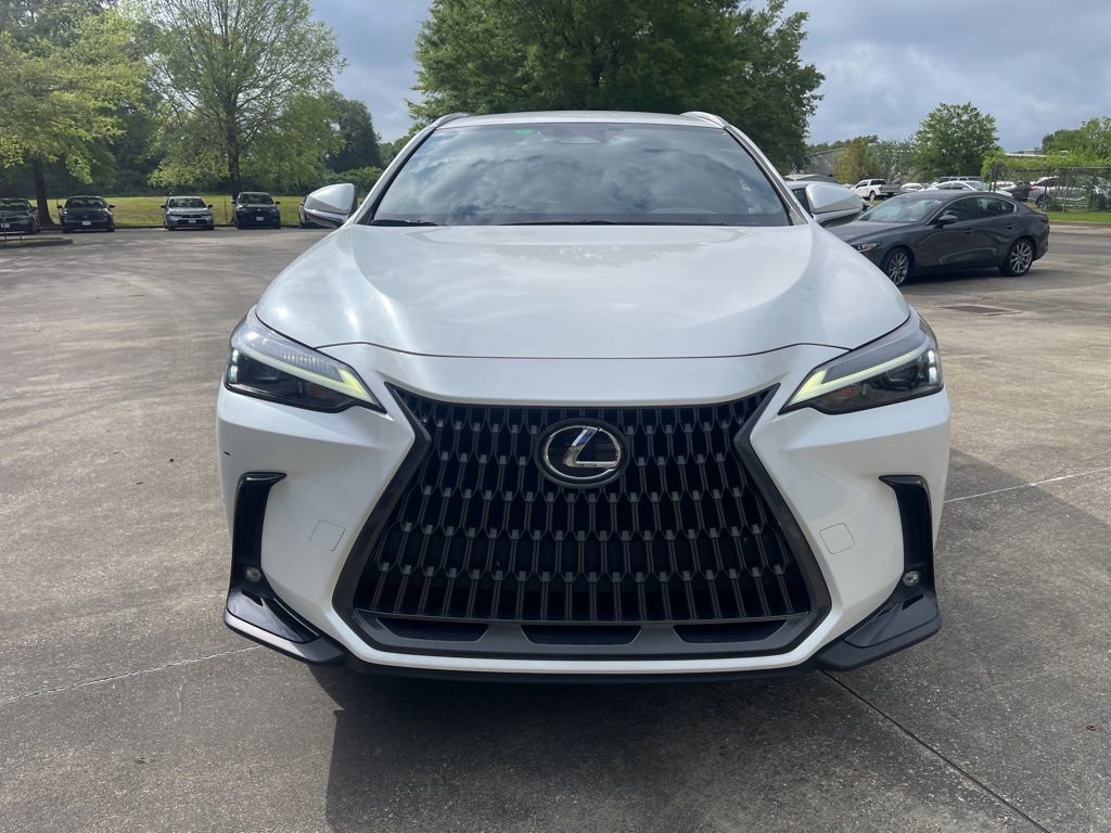 Used 2024 Lexus NX 250 FWD w/ Towing Package (2000 Lbs) image 2