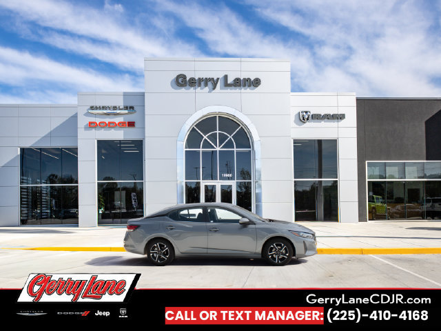 Used 2025 Nissan Sentra SV FWD image 1