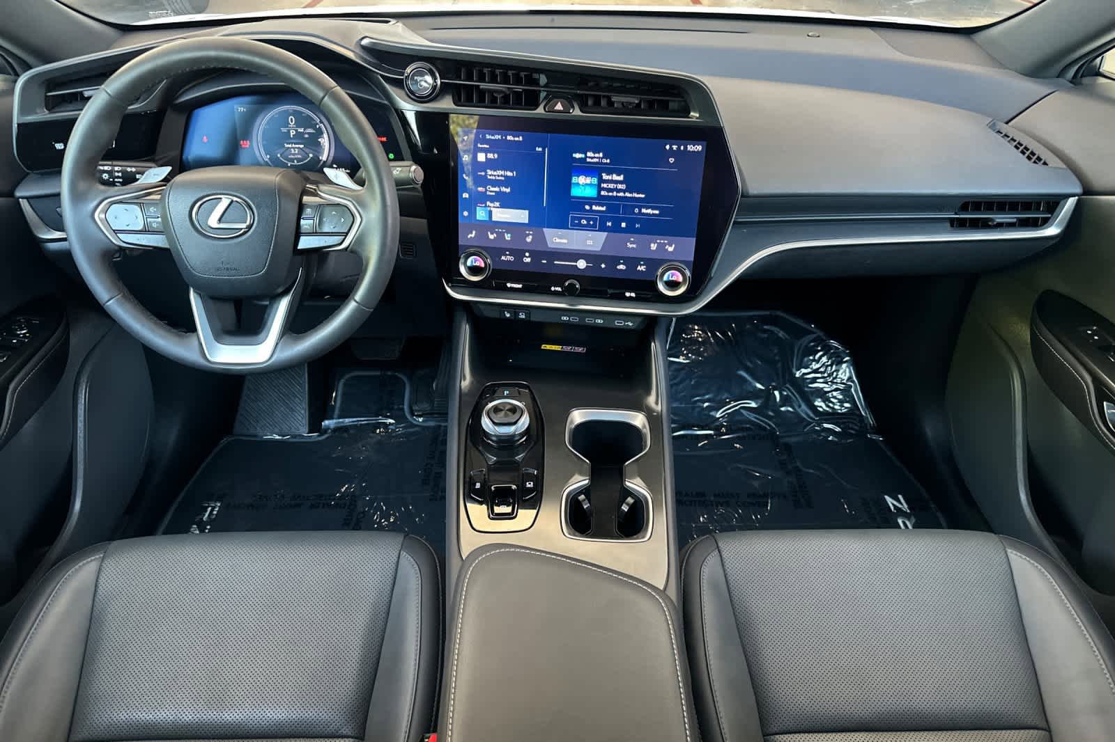 Certified 2024 Lexus RZ 300e Premium w/ Technology Package FWD image 3
