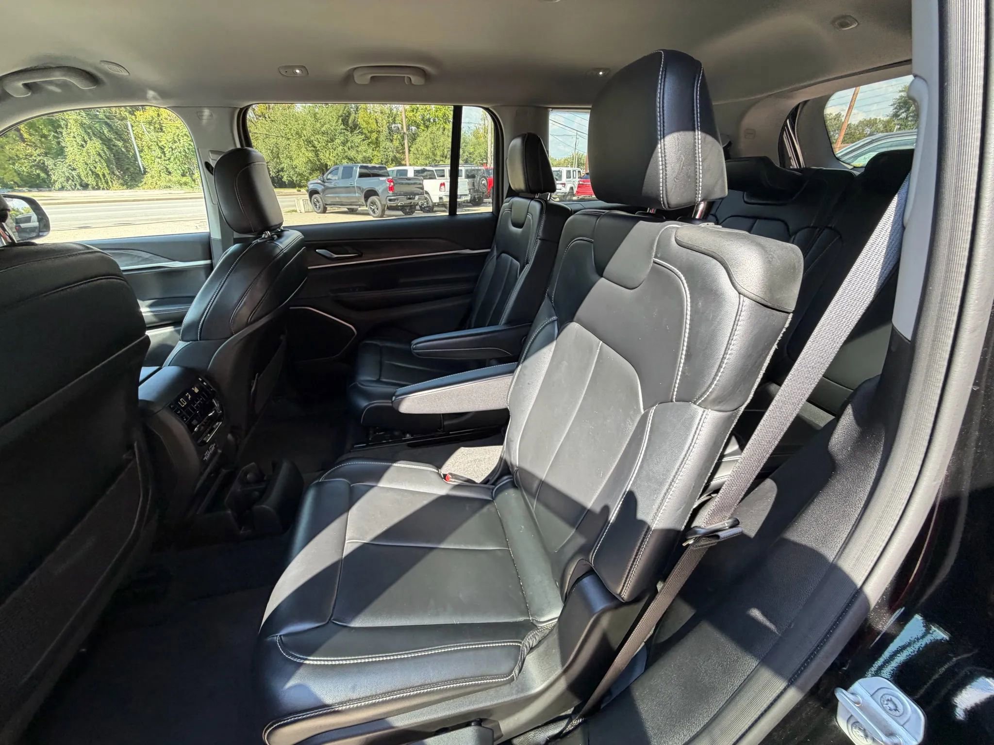 Used 2021 Jeep Grand Cherokee L Limited image 26