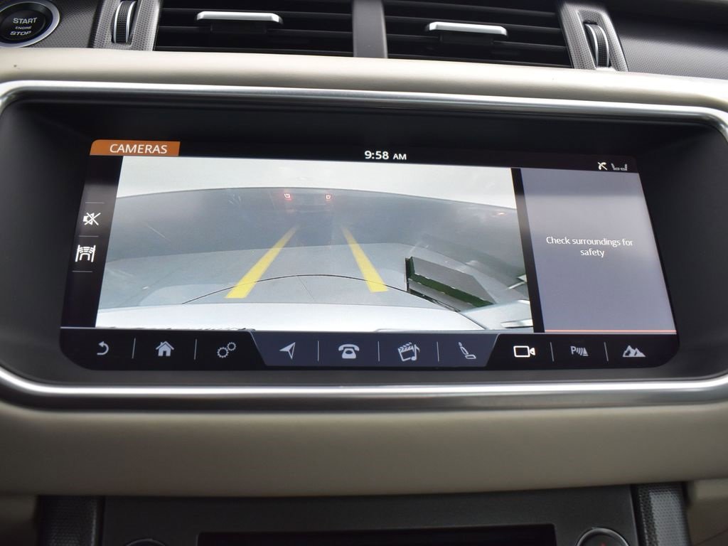 Used 2019 Land Rover Range Rover Evoque HSE Dynamic image 17