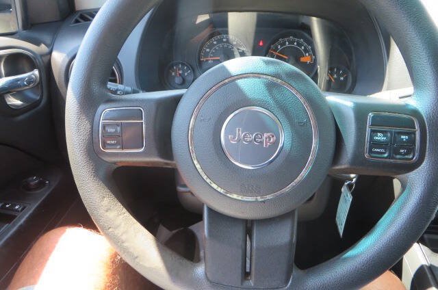 Used 2015 Jeep Compass Sport w/ Power Value Group FWD image 51
