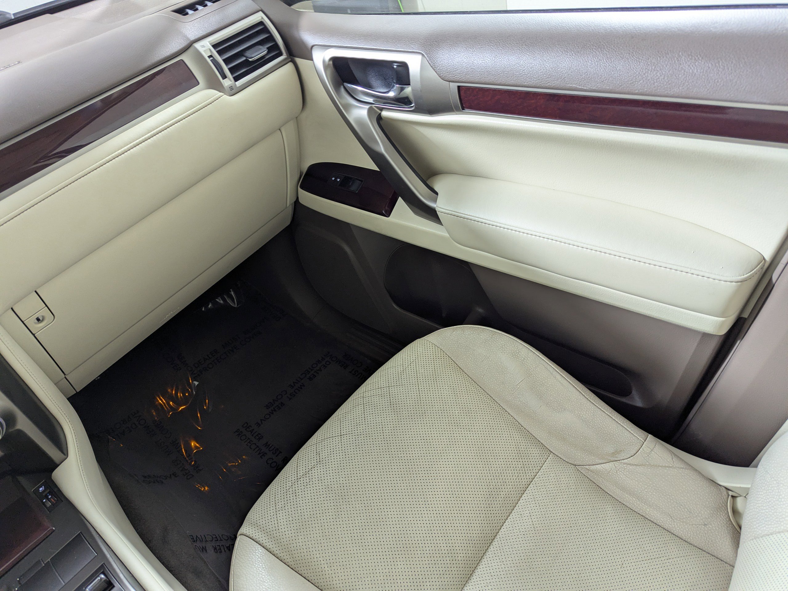 Used 2014 Lexus GX 460 w/ Premium Package image 11