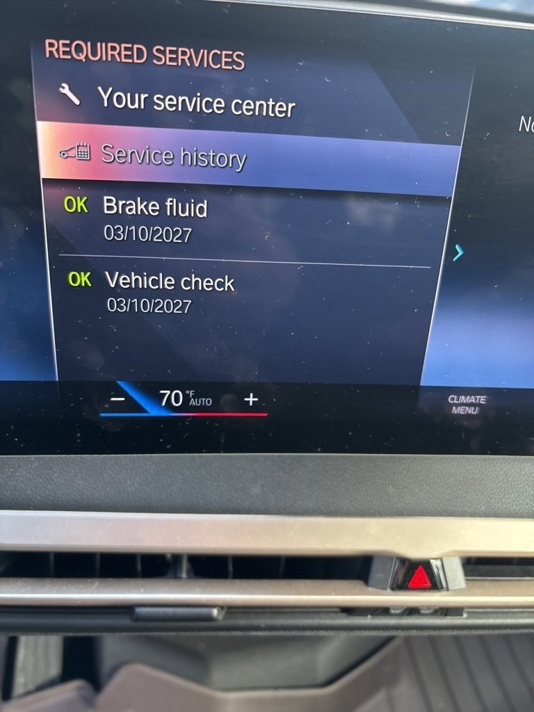 Used 2023 BMW iX xDrive50 w/ Premium Package image 8