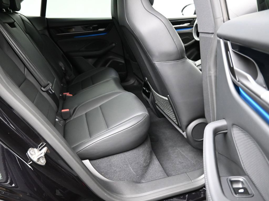 Certified 2024 Porsche Macan 4 Electric image 26