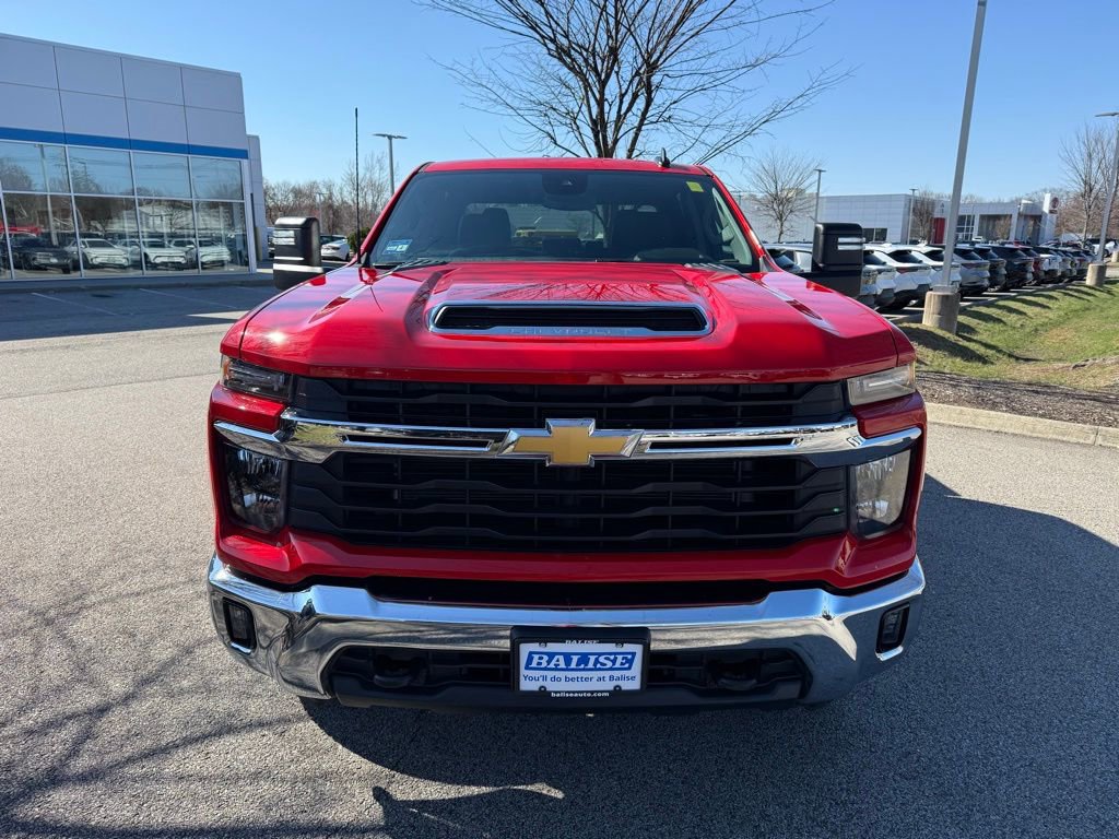 Used 2025 Chevrolet Silverado 2500 LT w/ Convenience Package AWD/4WD image 8