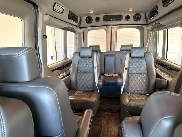 New 2023 Ford Transit 250 Medium Roof AWD w/ Exterior Upgrade Package image 36