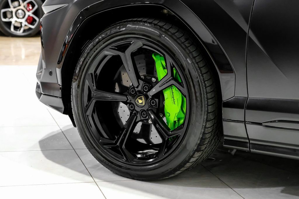 Used 2021 Lamborghini Urus image 34