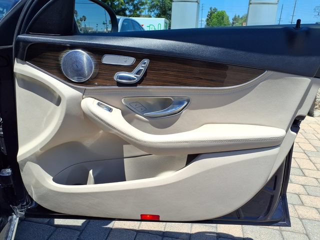 Used 2015 Mercedes-Benz C 300 4MATIC Sedan image 28