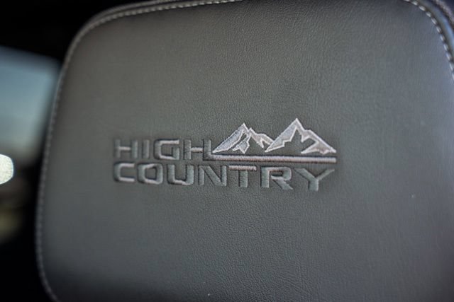 Used 2021 Chevrolet Silverado 1500 High Country w/ Safety Package II AWD/4WD image 16