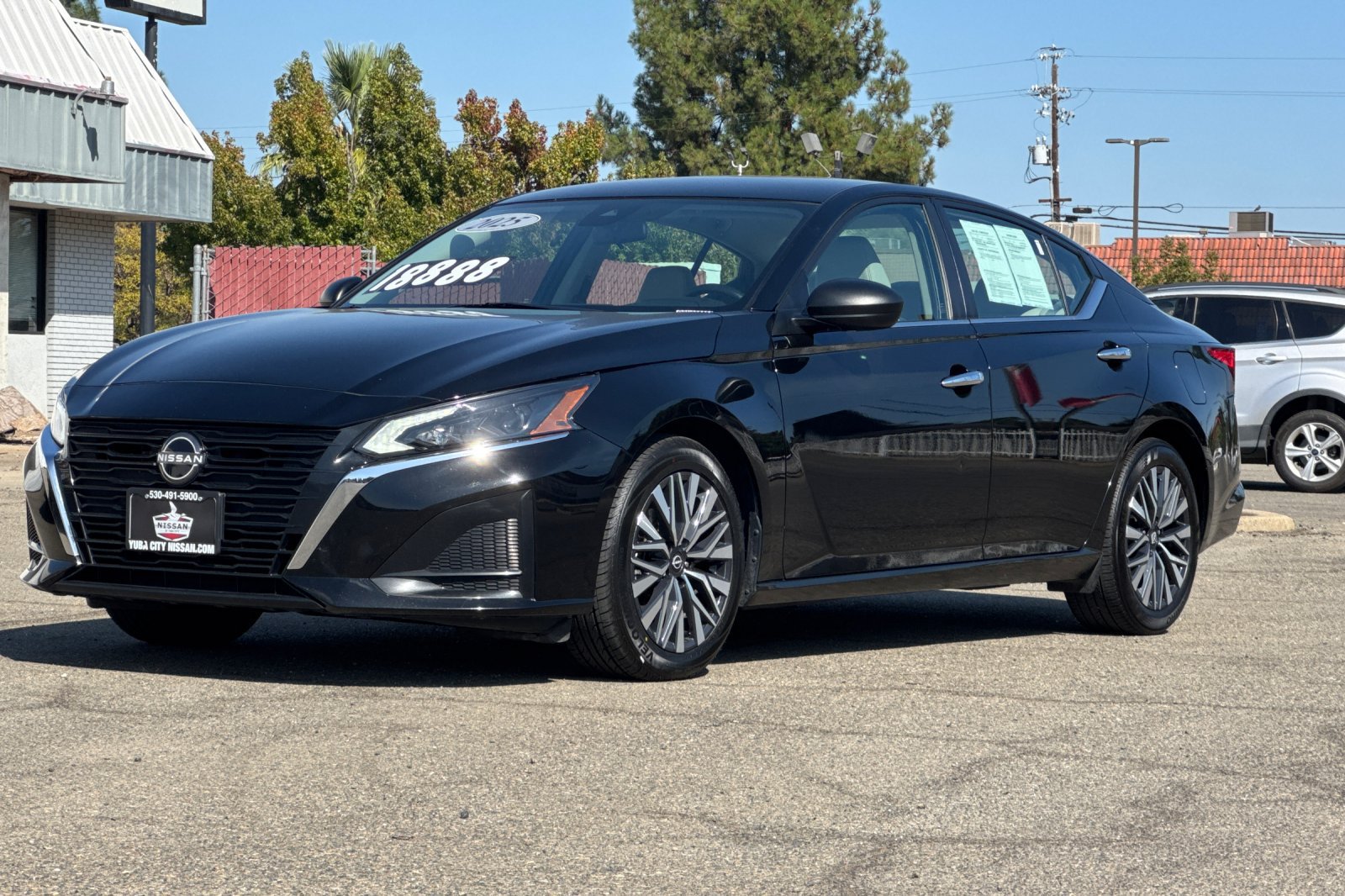 Certified 2025 Nissan Altima 2.5 SV FWD image 10