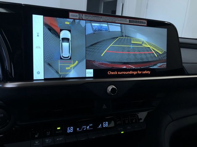 New 2025 Toyota Crown Signia image 27