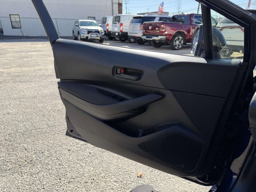 Used 2023 Toyota Corolla LE image 20