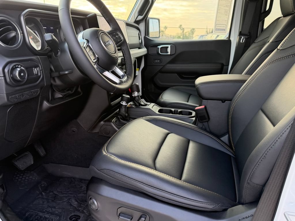 New 2026 Jeep Wrangler Unlimited Sahara AWD/4WD image 12