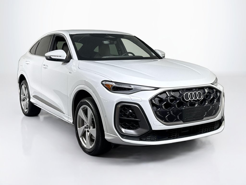 Used 2025 Audi Q5 Premium Plus AWD/4WD image 7