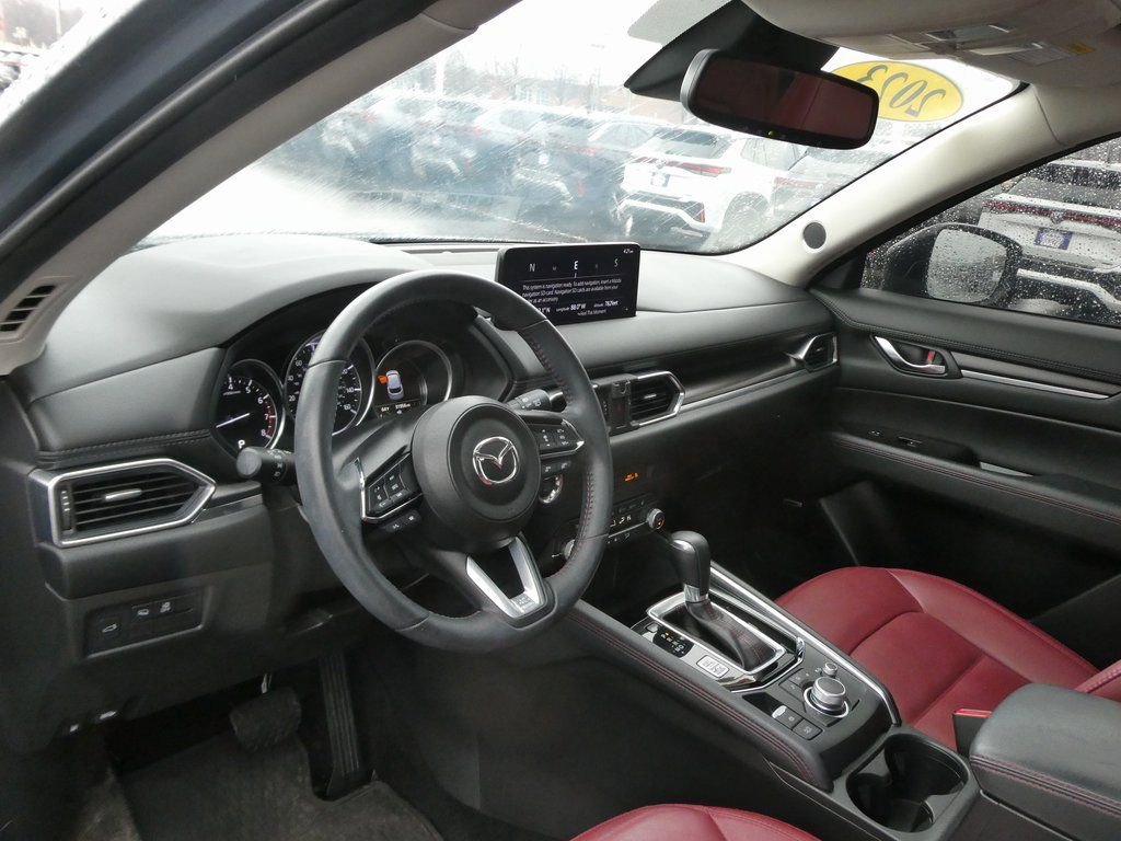 Used 2023 MAZDA CX-5 Carbon Edition image 21