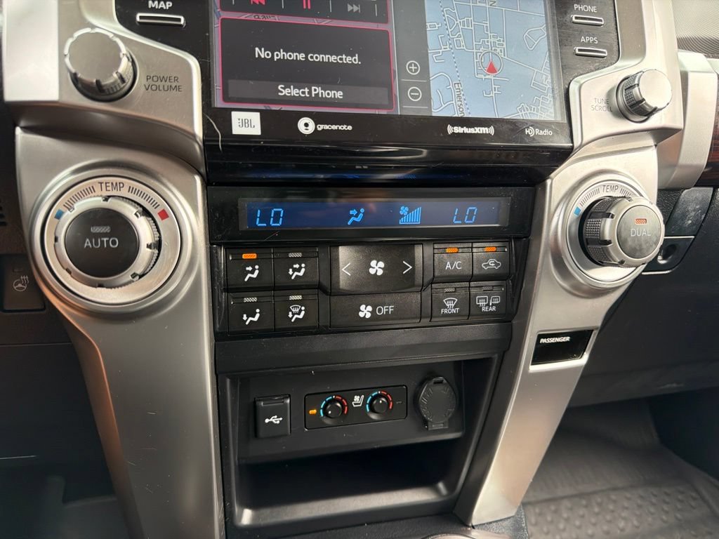 Used 2024 Toyota 4Runner Limited AWD/4WD image 12