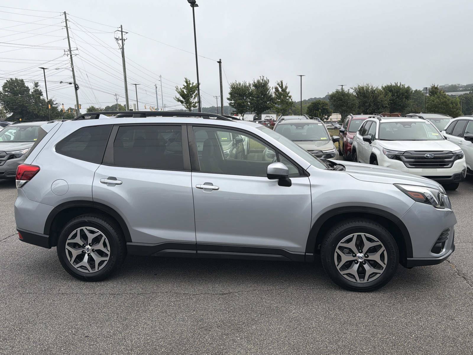 Certified 2023 Subaru Forester Premium AWD/4WD image 11