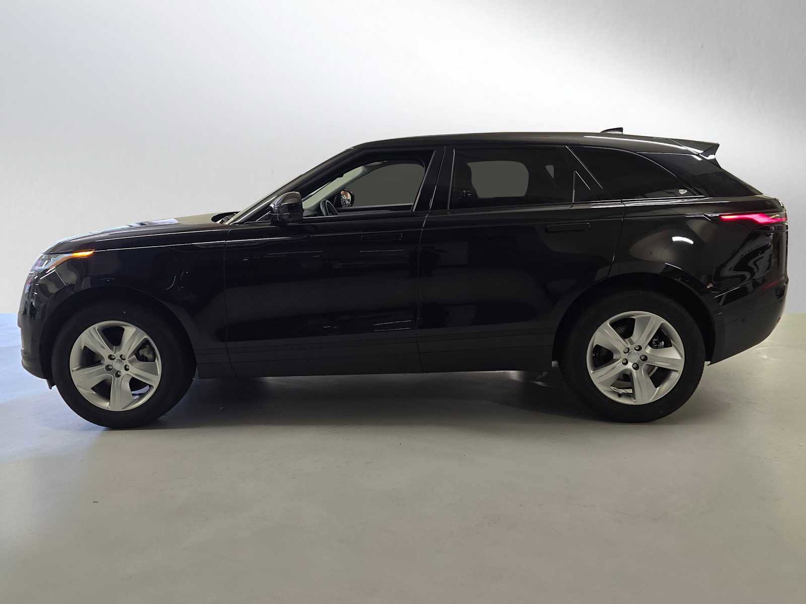 Certified 2025 Land Rover Range Rover Velar S image 2