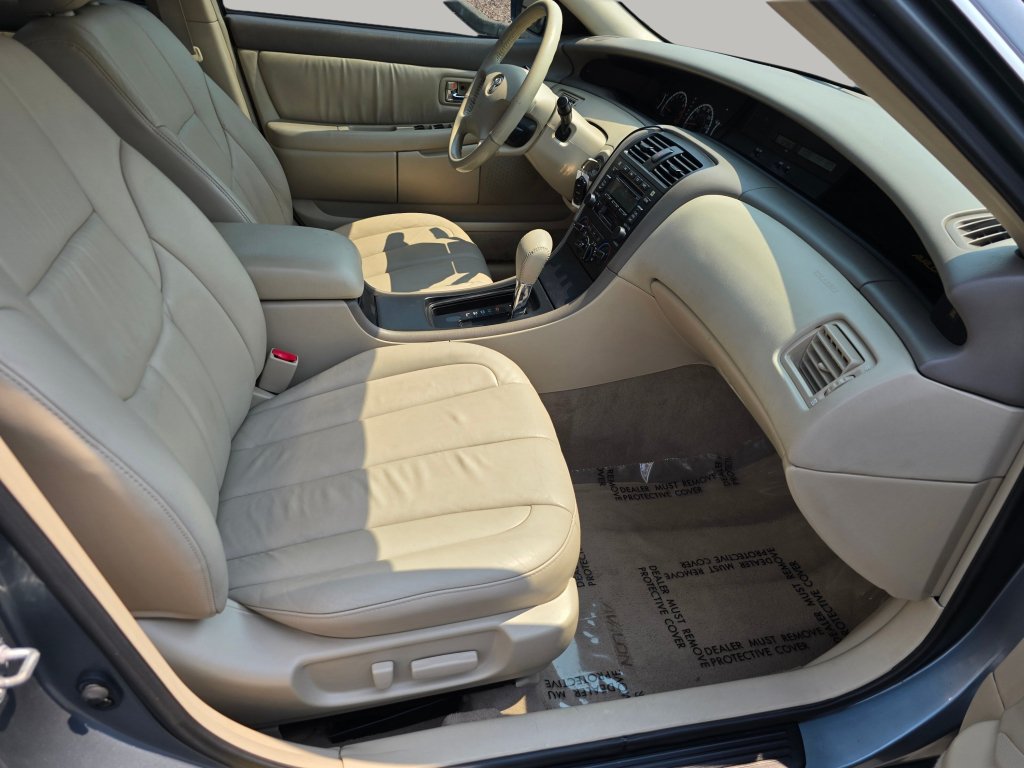Used 2002 Toyota Avalon XL w/ Luxury Pkg FWD image 25