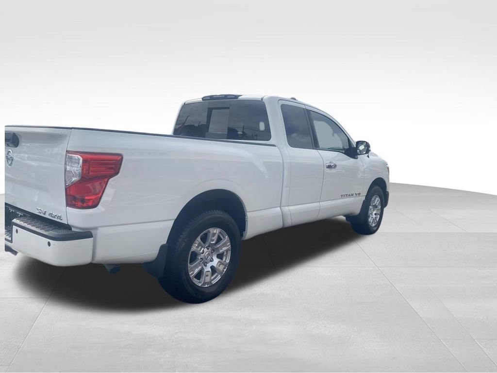 Used 2018 Nissan Titan SV w/ SV Convenience Package image 11